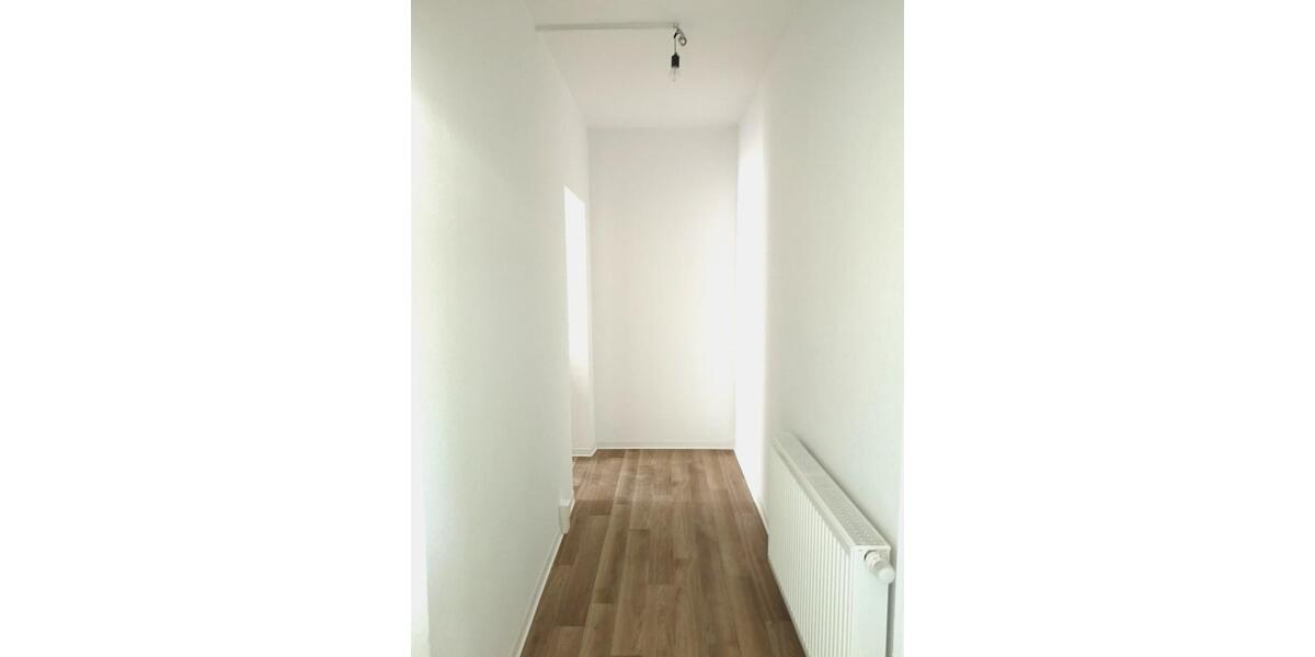Erdgeschoßwohnung Döbeln - 1 Zimmer, 33 m&sup2;, 220&euro; | Angebot:26479897