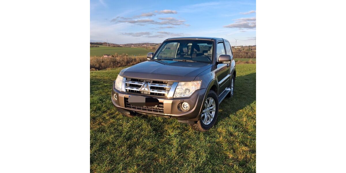 Mitsubishi Pajero 149.751 km 18.499 &euro; Schiffweiler 66578