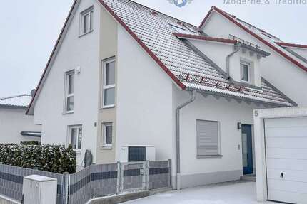 Haus zum Mieten in Röttenbach 1.790 € 174 m² 6 zimmer