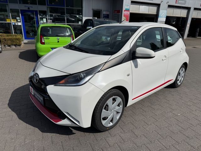 Toyota Aygo (X) 111.705 km 6.900 &euro; Wipperfürth 51688