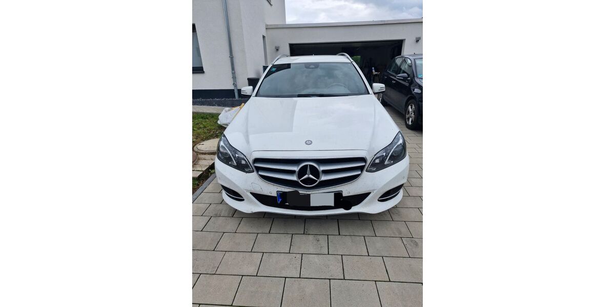 Mercedes-Benz E 200 163.000 km 13.900 &euro; Adelebsen 37139