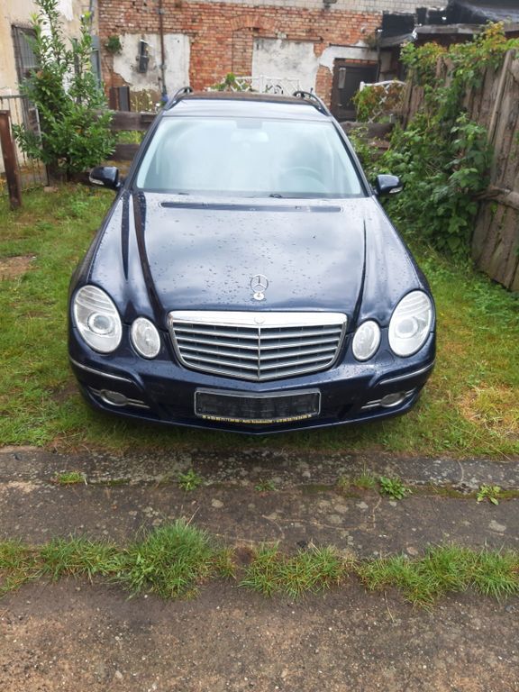E 220