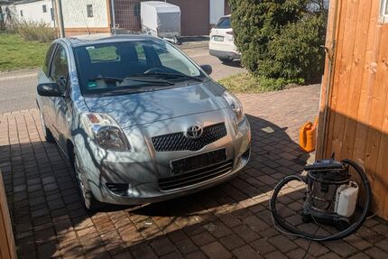 Toyota Yaris 131.130 km 3.680 &euro; Linden 57629