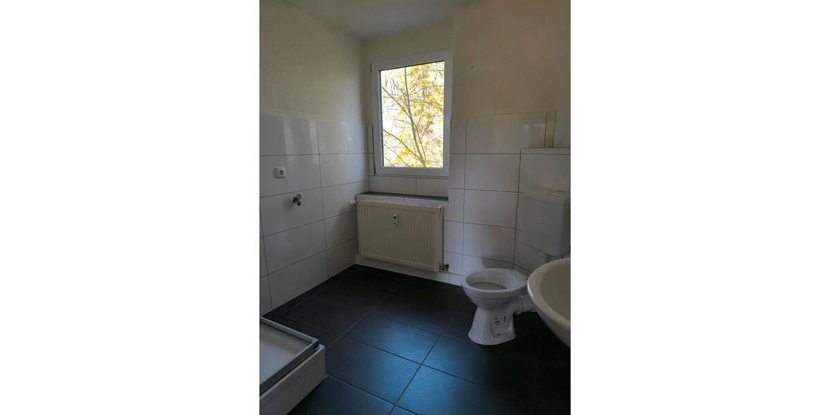 Etagenwohnung Allstedt - 3 Zimmer, 63 m&sup2;, 360&euro; | Angebot:26181683