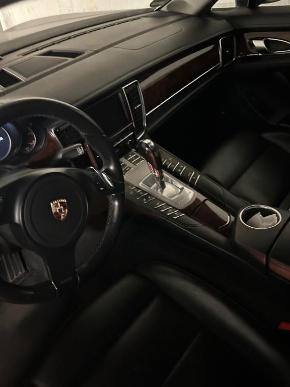 Porsche Panamera 147.600 km 29.000 € Hamburg 20357
