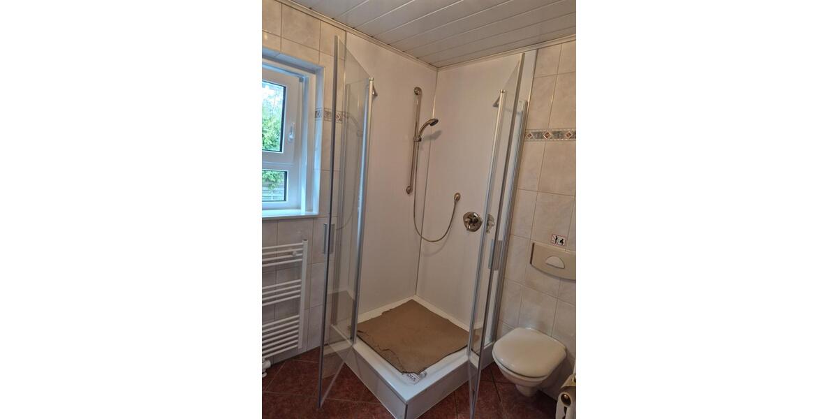 Bungalow Oldenburg Eversten - 3.5 Zimmer, 100 m&sup2;, 1.350&euro; | Angebot:25432446