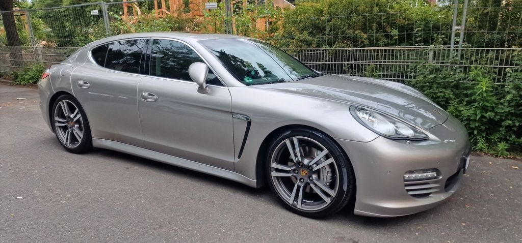 Porsche Panamera 234.000 km 22.500 € Nürnberg 90449