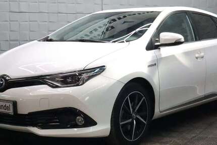 Toyota Auris 154.976 km 12.890 &euro; Freising 85354
