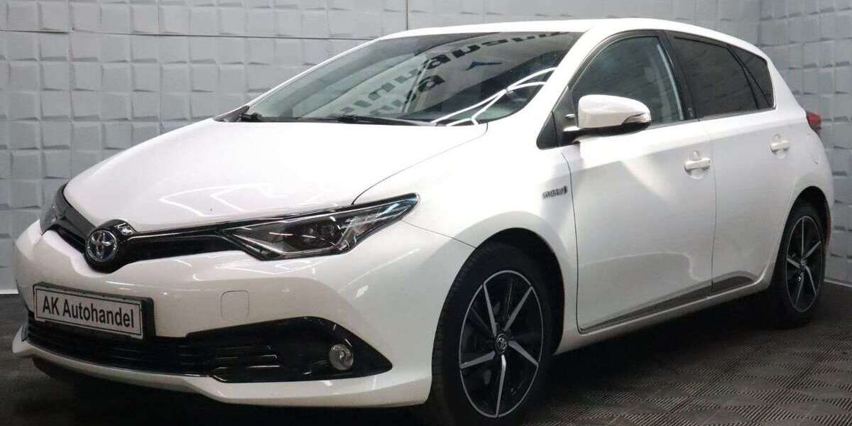 Toyota Auris 154.976 km 12.890 &euro; Freising 85354