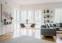 NUR NOCH 1 MAL ZU HABEN! Bezugsfertige 3-Zimmerwohnung mit Sonnenbalkon & Tageslichtbad! Sie erhalten sogar noch den KfW-Zuschuss in Höhe von 26.250€!