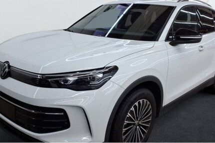 VW Tiguan 25.462 km 36.990 € Berlin 14167