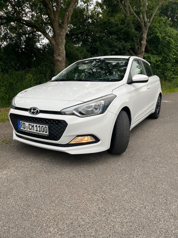 i20