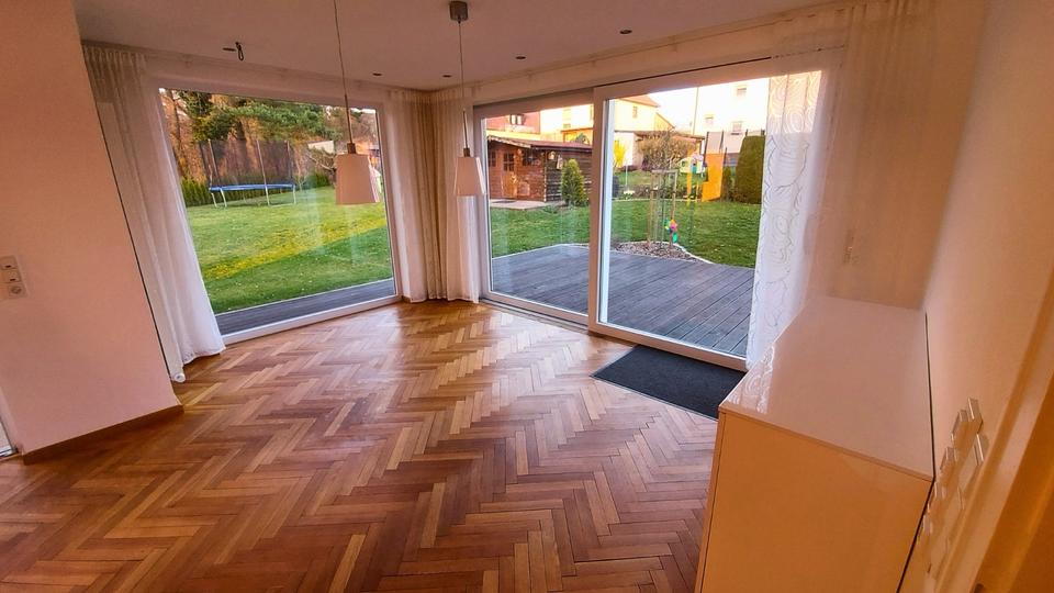 Einfamilienhaus Zweibrücken - 6 Zimmer, 131 m&sup2;, 419.000&euro; | Angebot:27141347