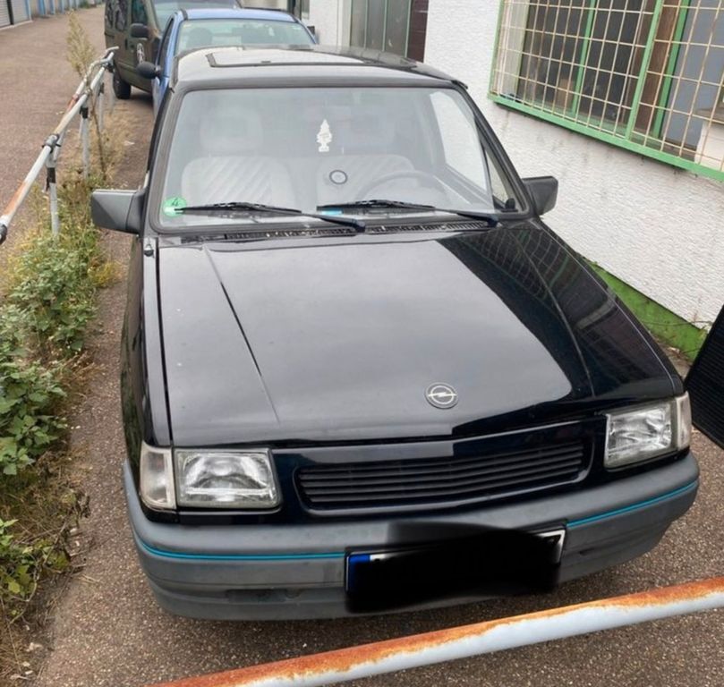 Opel Corsa 58.909 km 1.500 € Karlsruhe 76139