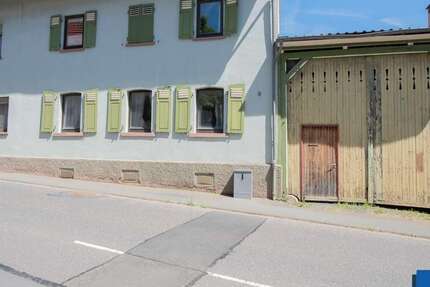 Haus Ober-Mörlen Mörlen - 8 Zimmer, 180 m&sup2;, 380.000&euro; | Angebot:27357371