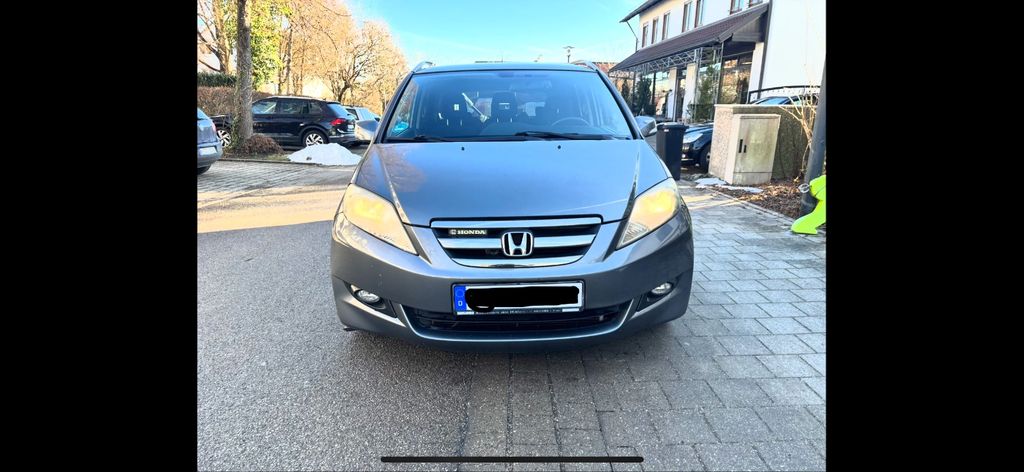 Honda FR-V 202.842 km 3.000 &euro; München 81929