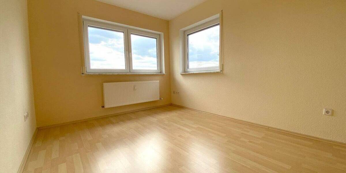 Mehrfamilienhaus, Wohnhaus Mayen Kürrenberg - 6 Zimmer, 135 m&sup2;, 1.200&euro; | Angebot:24610250