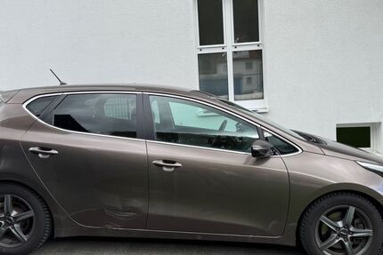 Kia ceed / Ceed 138.000 km 5.700 &euro; Albstadt 72461