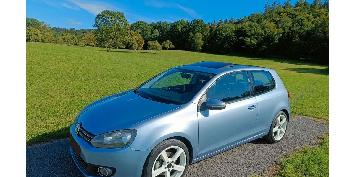 VW Golf 137.000 km 6.300 &euro; Allmersbach im Tal 71573