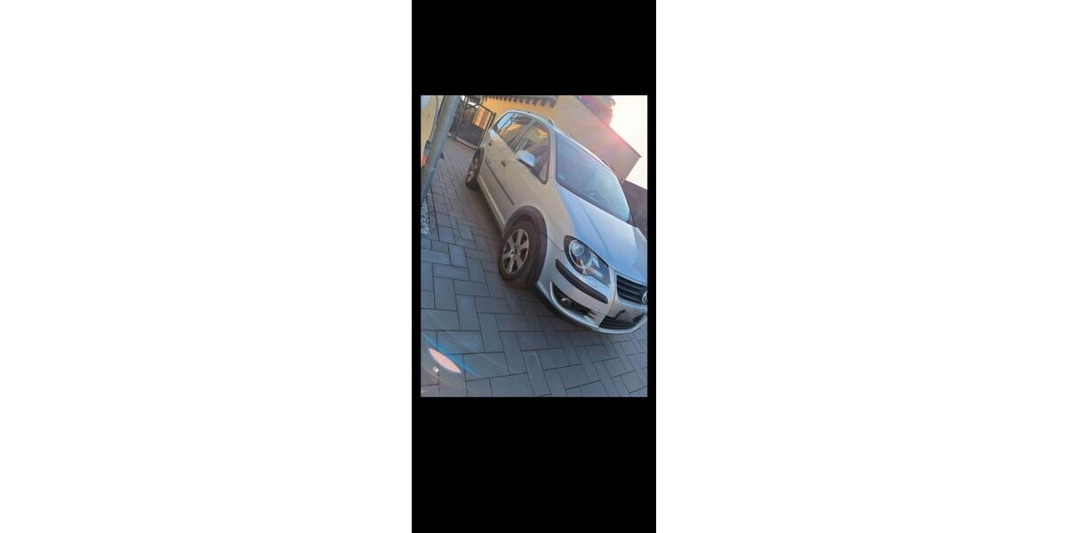 VW Touran 193.500 km 5.900 &euro; Gierschnach 56294