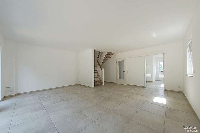 Haus zum Mieten in Berlin Hakenfelde 2.100 € 150 m²