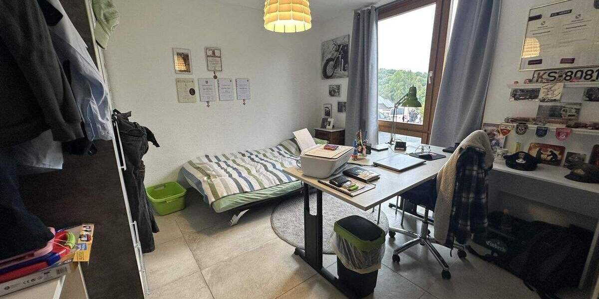 Etagenwohnung Fuldatal Simmershausen - 3 Zimmer, 82 m&sup2;, 240.000&euro; | Angebot:25567380