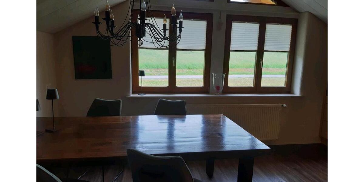Dachgeschoßwohnung Oberreute - 3 Zimmer, 115 m&sup2;, 990&euro; | Angebot:26335481