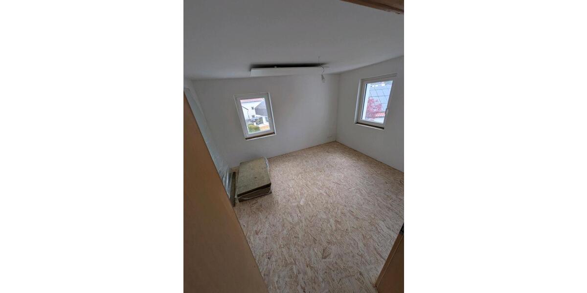 Maisonettenwohnung Oberboihingen - 4.5 Zimmer, 120 m&sup2;, 2.100&euro; | Angebot:26647616