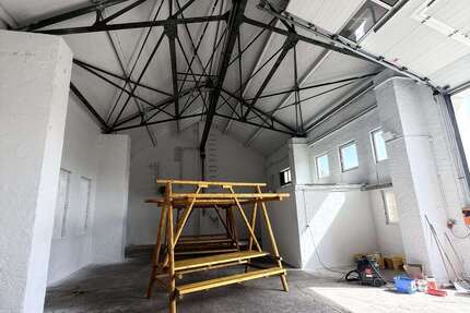 Halle in Salzatal 999 € 160 m² zimmer