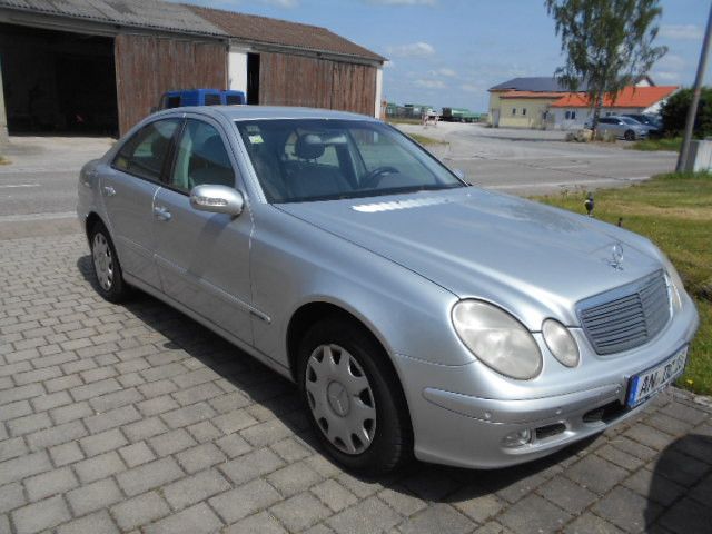 E 220