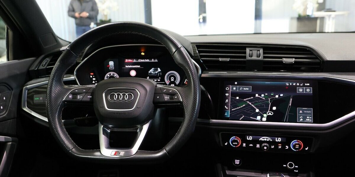 Audi Q3 40 TDI QUATTRO S-LINE SPORT BLACK MATRIX-LED 172.000 km 27.444 &euro; Hamm 59077