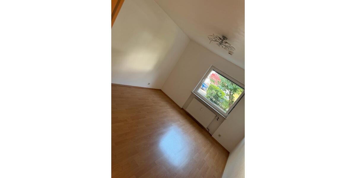 Erdgeschoßwohnung Saarbrücken Dudweiler - 4 Zimmer, 102 m&sup2;, 199.999&euro; | Angebot:26794614