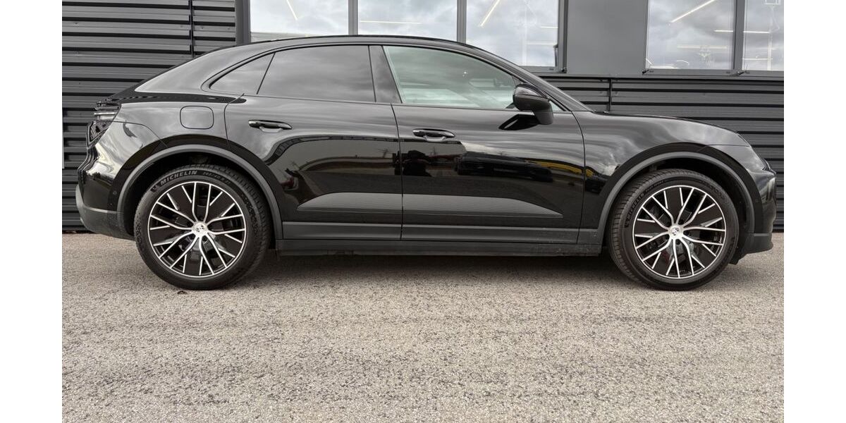 Porsche Macan 6.700 km 86.800 &euro; Passau 94032