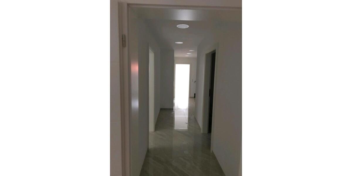 Doppelhaushälfte Nieder-Olm Olm - 5.5 Zimmer, 193 m&sup2;, 3.050&euro; | Angebot:25103577