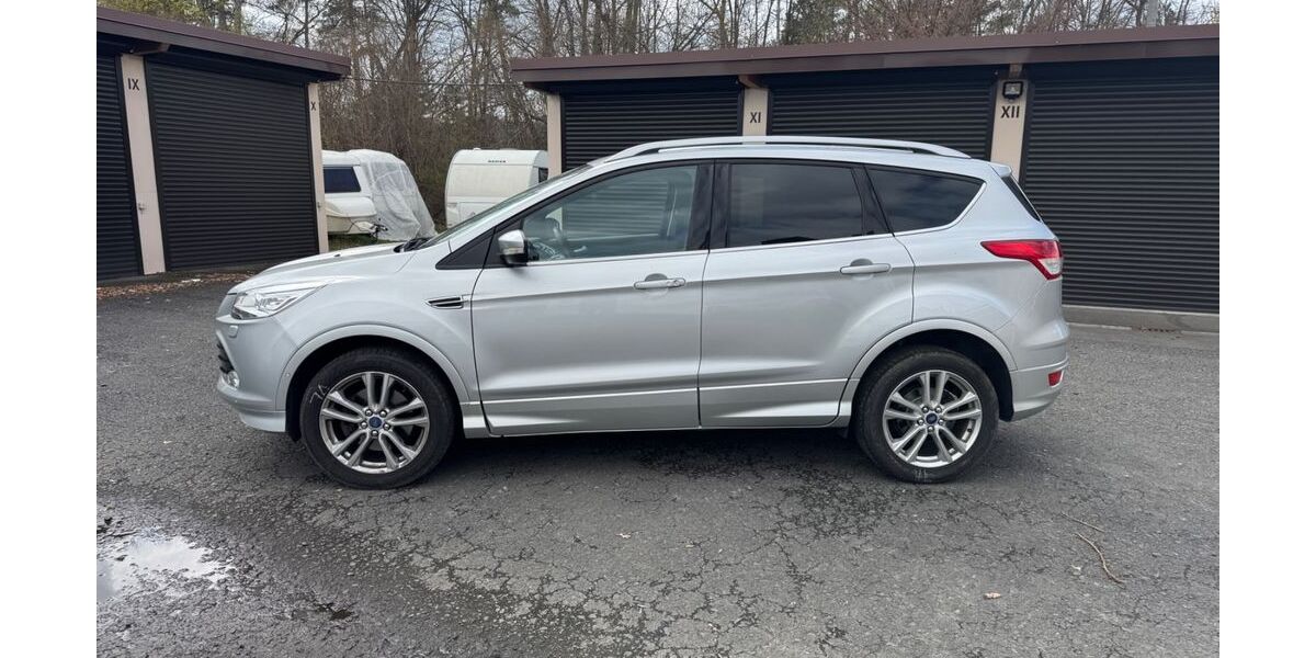 Ford Kuga 156.723 km 10.995 &euro; Netzschkau 08491