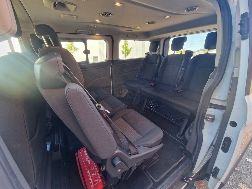 Ford Tourneo Custom 320 L1 H1 Tourneo Trend Klima 60.000 km 31.499 € Landau 76829