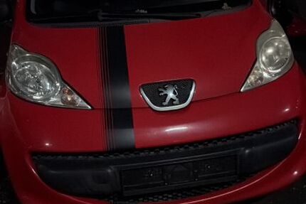 Peugeot 107 94.000 km 2.450 &euro; Saarbrücken 66125
