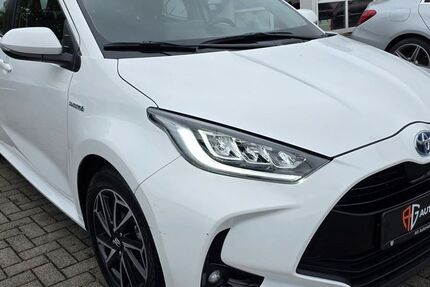 Toyota Yaris 10.200 km 18.900 &euro; Bielefeld 33659