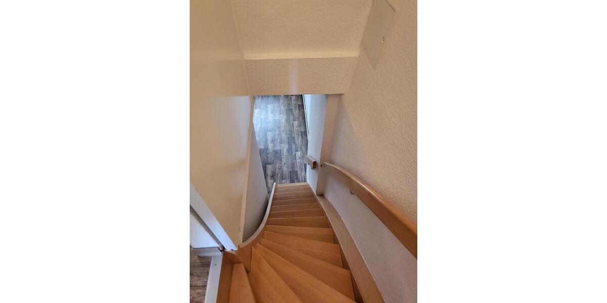 Maisonettenwohnung Staßfurt - 2 Zimmer, 60 m&sup2;, 350&euro; | Angebot:26561558