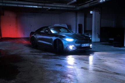 Ford Mustang 84.000 km 28.700 &euro; Kleve 47533