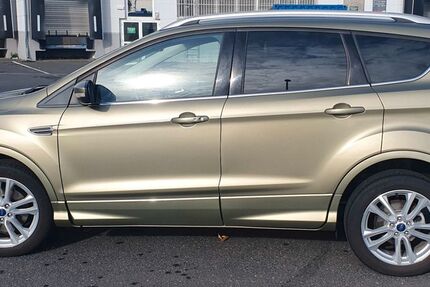 Ford Kuga 162.095 km 11.450 € Bedburg 50181