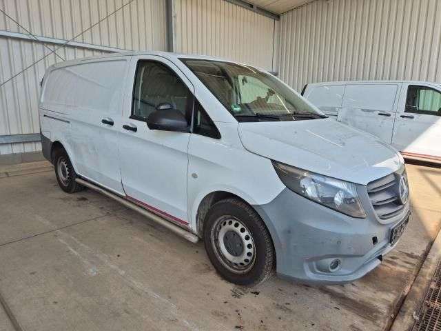Mercedes-Benz Vito 123.000 km 13.990 &euro; Frankfurt 65933