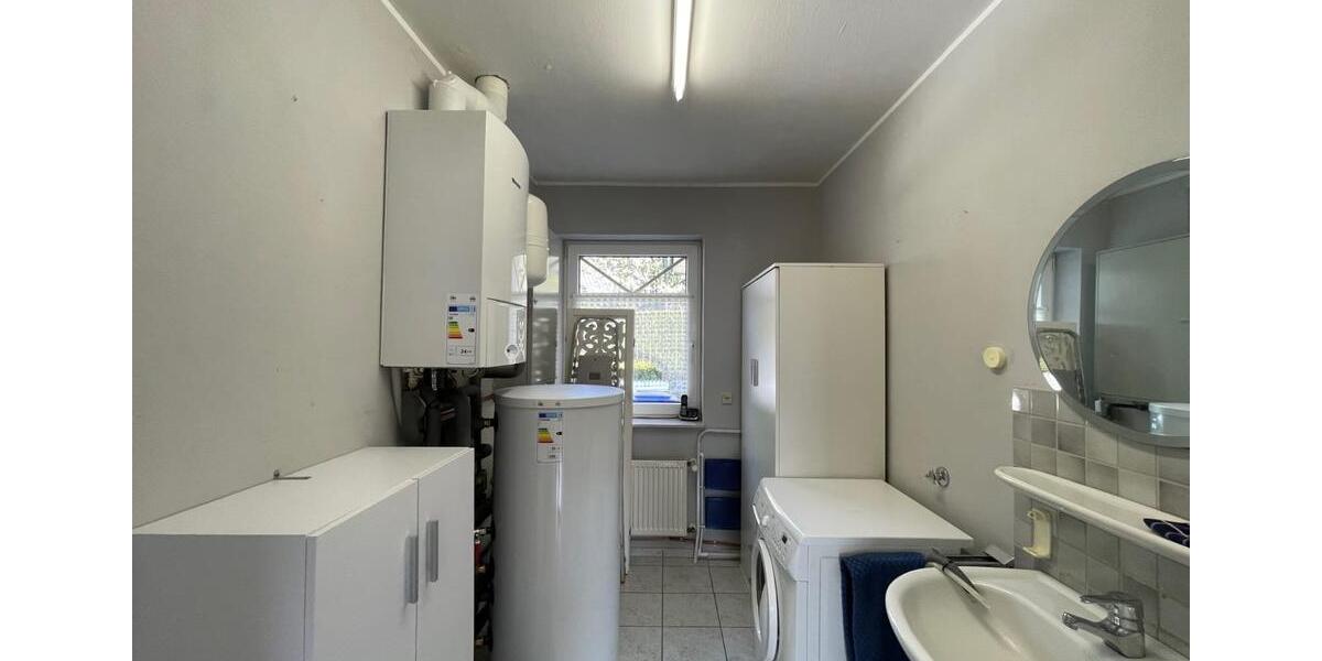 Einfamilienhaus Cloppenburg - 6 Zimmer, 219 m&sup2;, 1.800&euro; | Angebot:25935012