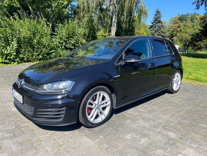 VW Golf 149.000 km 13.800 € Bonn 53129