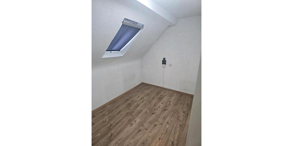 Einfamilienhaus Buchen (Odenwald) - 4 Zimmer, 90 m&sup2;, 150.000&euro; | Angebot:26748622