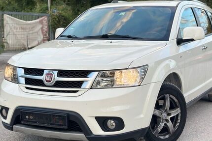 Fiat Freemont 215.524 km 4.900 € München 81827