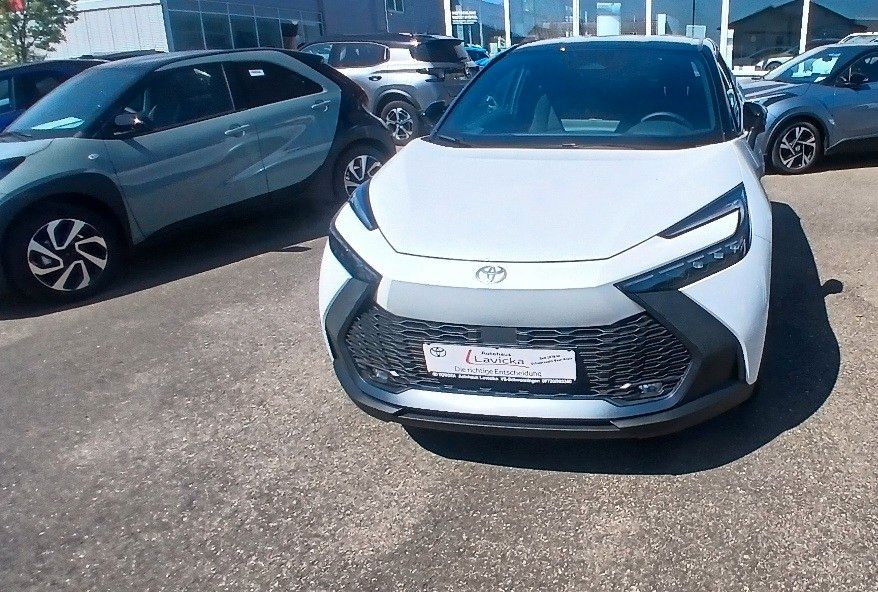 Toyota C-HR 7.700 km 37.290 &euro; Villingen-Schwenningen 78056