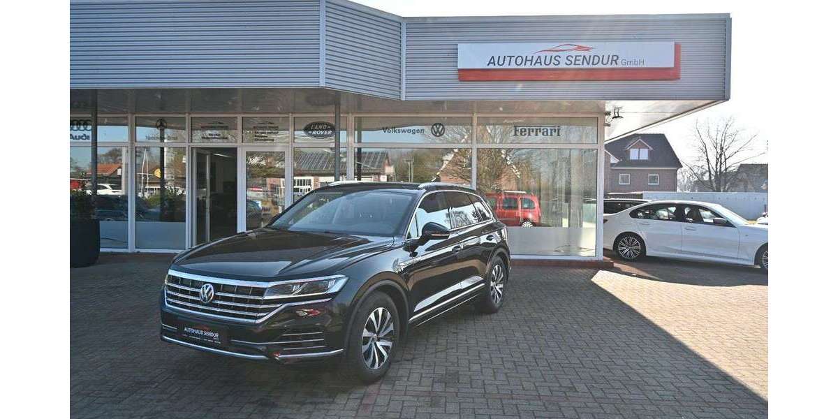 VW Touareg 159.652 km 31.990 &euro; Menslage 49637