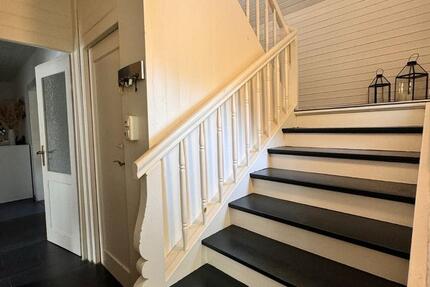 Haus Bad Windsheim - 6 Zimmer, 140 m&sup2;, 1.600&euro; | Angebot:26237537