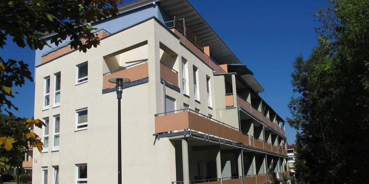 GUT AUFGETEILT: 1,5-Zi. Appartement mit Balkon in Endingen 1 zimmer